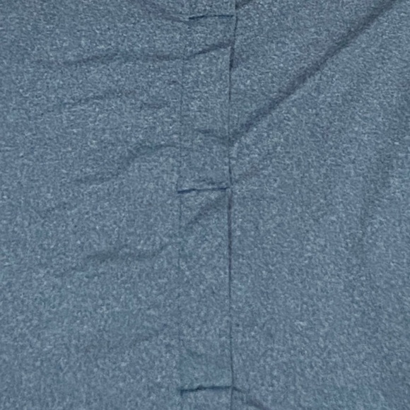 Lole slate green long sleeve with embellished peekaboo back size small - Picture 4 of 4